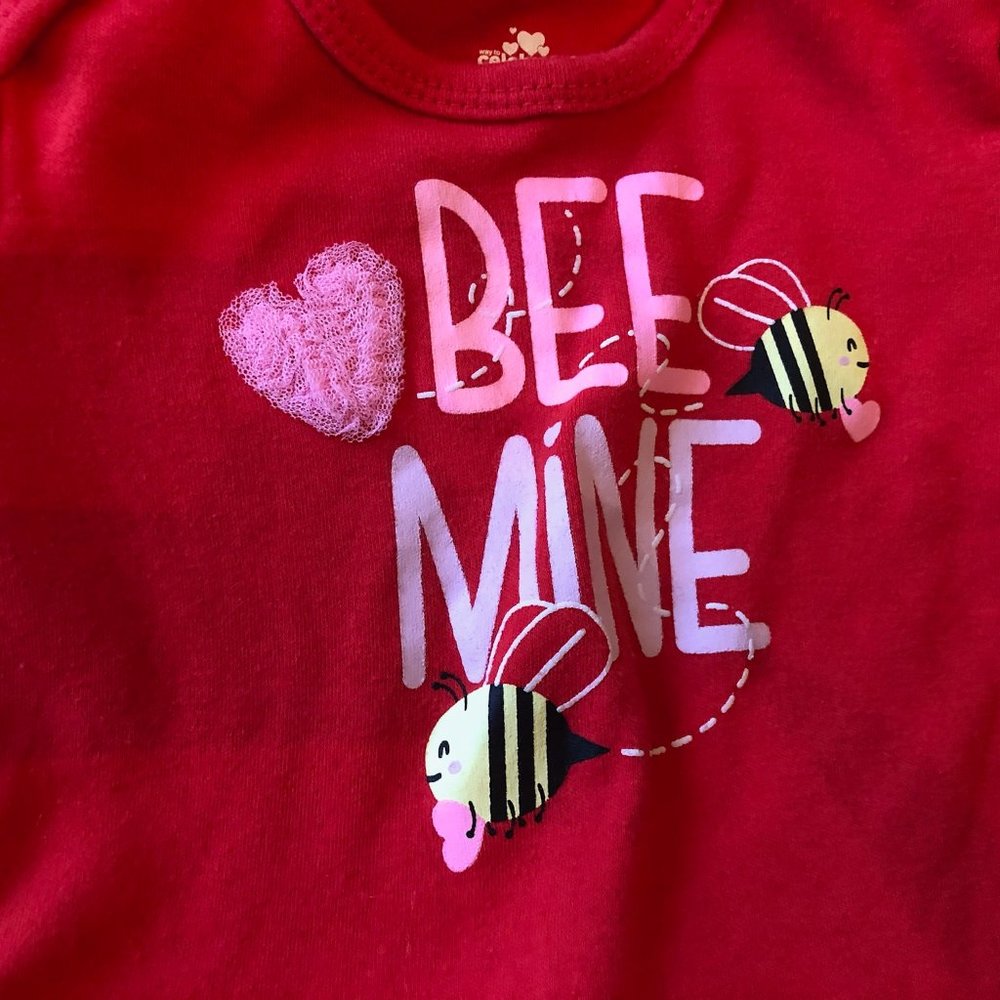 Red Valentine's Day BEE MINE Bodysuit 24M - Picture 2 of 5